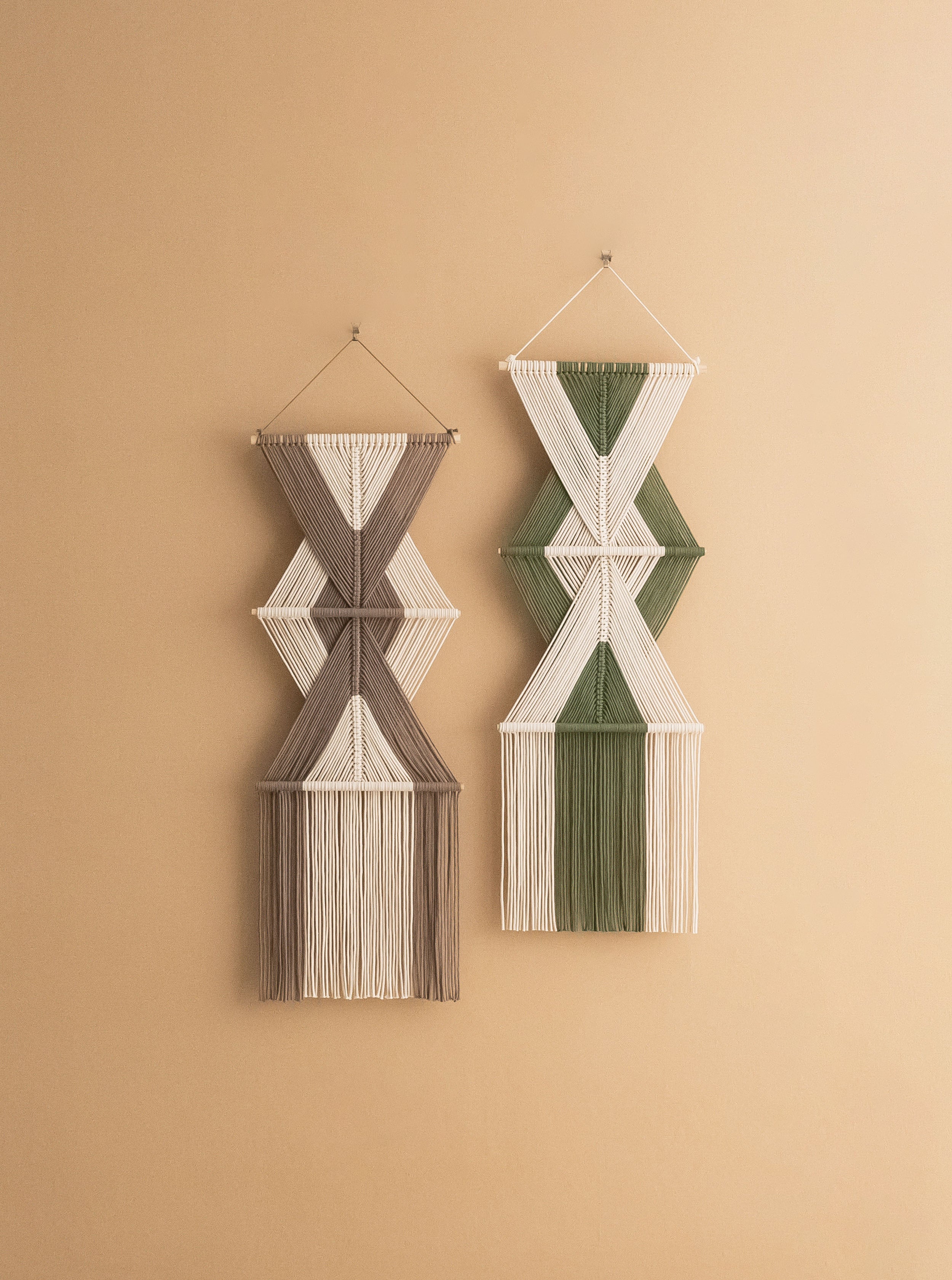 The Arrows - Vertical Boho Macrame Wall Hanging V86