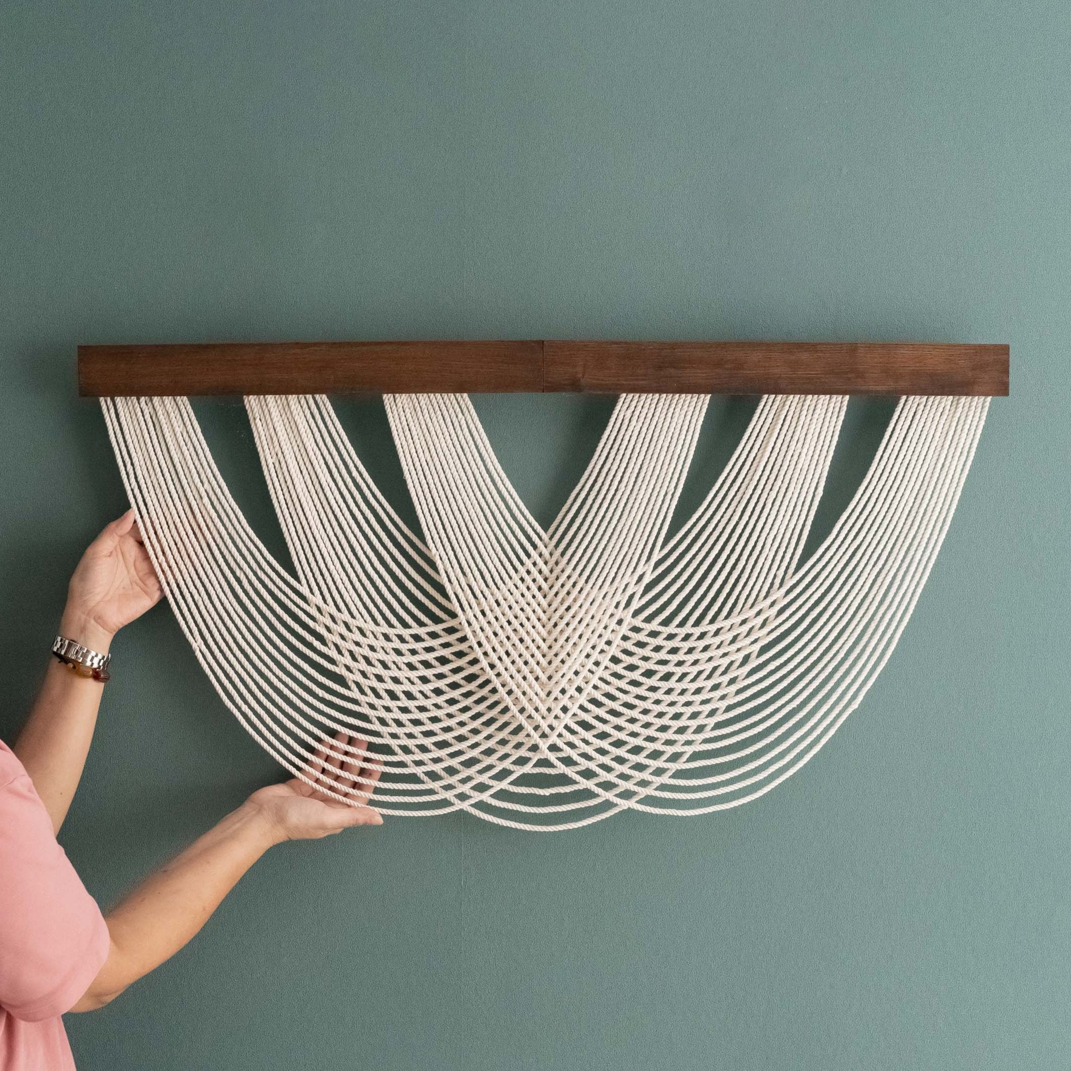 Macrame Fiber Wall Hanging For Elegant Boho Home Decoration