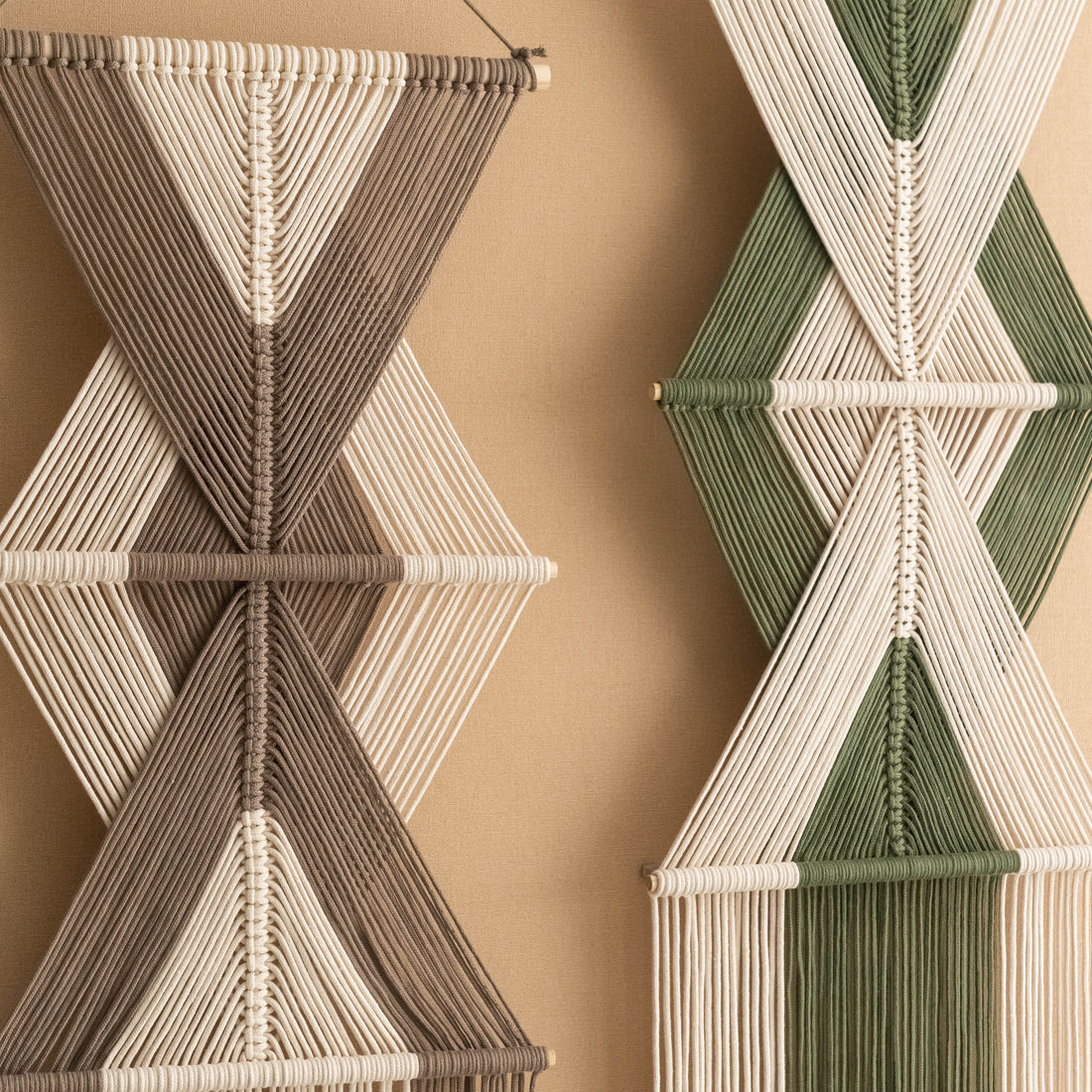The Arrows Macrame Jellyfish - Vertical Boho Cotton Wall Hanging V86