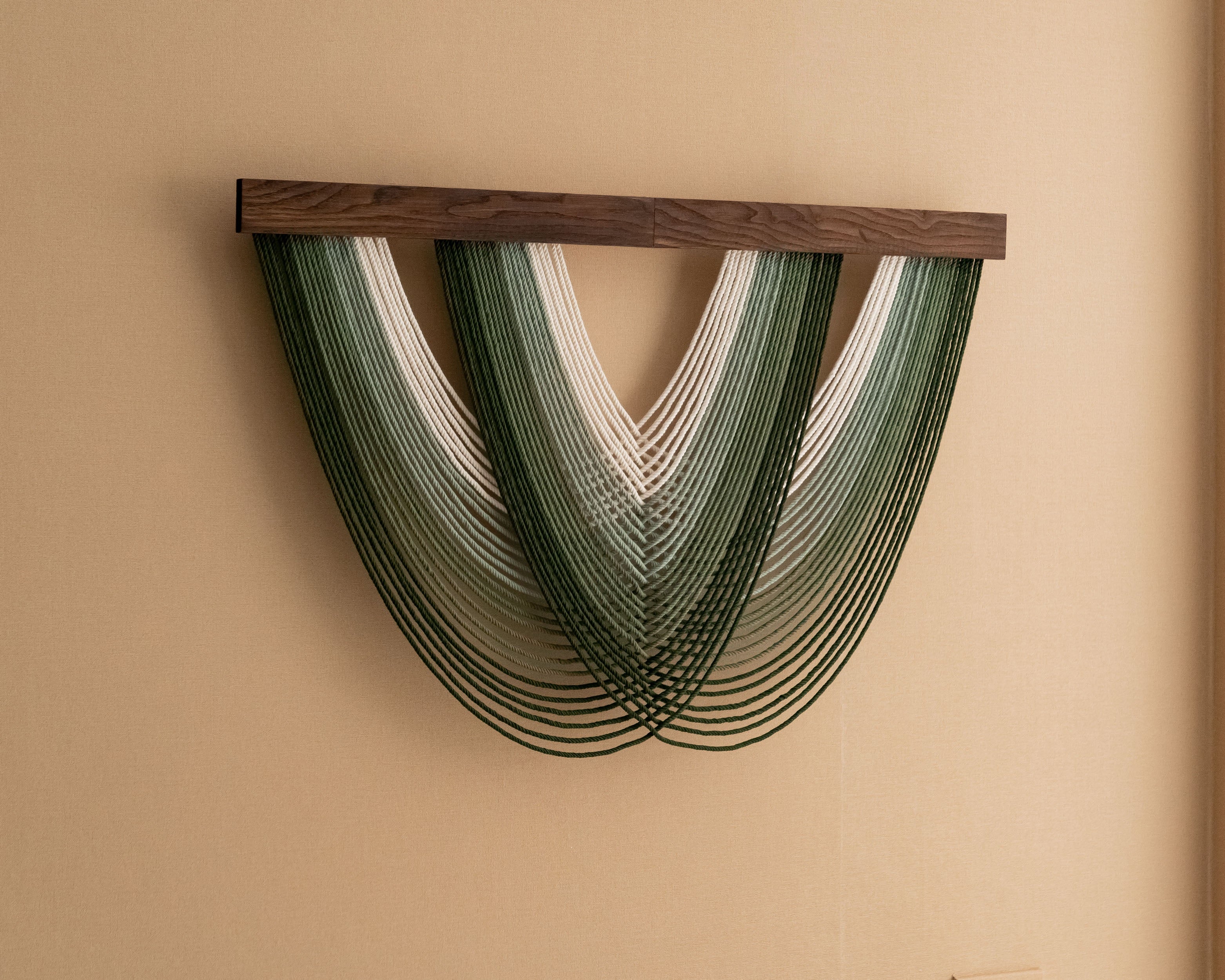 Macrame Fiber Wall Hanging For Stylish Home Decoration Accents